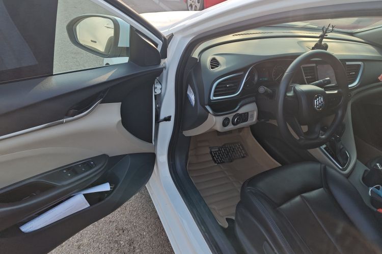 别克 英朗 2015款 15N 自动进取型中控内饰20