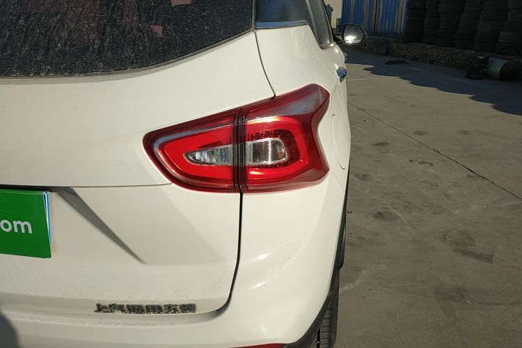 宝骏510 2017款 1.5L 自动时尚型车身外观9