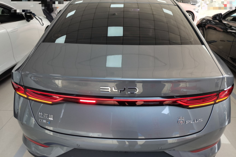 比亚迪 秦PLUS 2025款 DM-i 智驾版 55KM领先型车身外观6