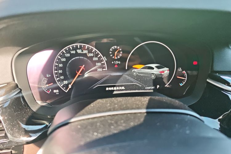 宝马5系 2019款 525Li M运动套装中控内饰14