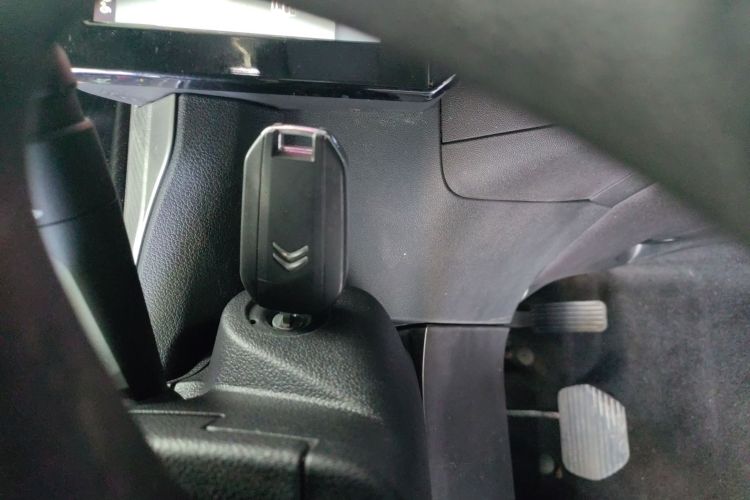 雪铁龙C3-XR 2021款 190THP DCT致尚版中控内饰11