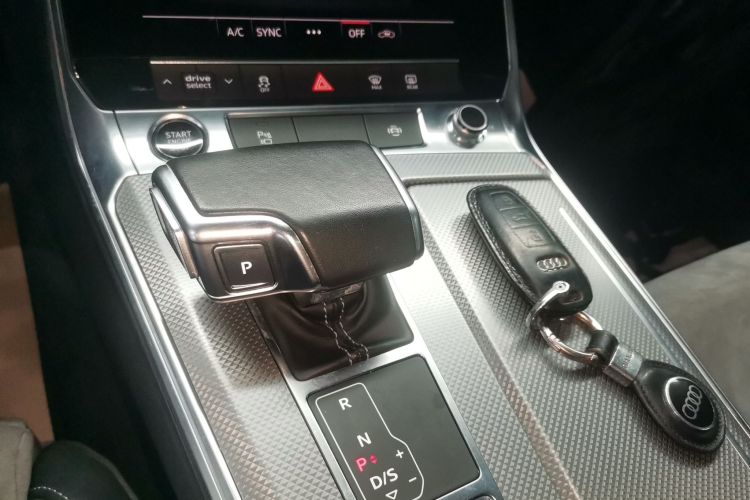 奥迪A6L 2021款 45 TFSI 臻选动感型局部细节18