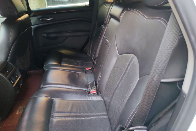 凯迪拉克SRX 2014款 3.0L 精英型中控内饰21