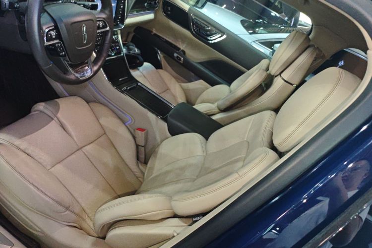 林肯大陆 2019款 2.0T 两驱尊耀版 国VI局部细节19