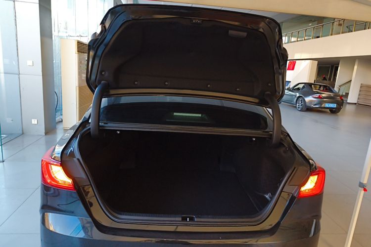 丰田 凯美瑞 2024款 双擎 2.0HGVP 豪华版局部细节23