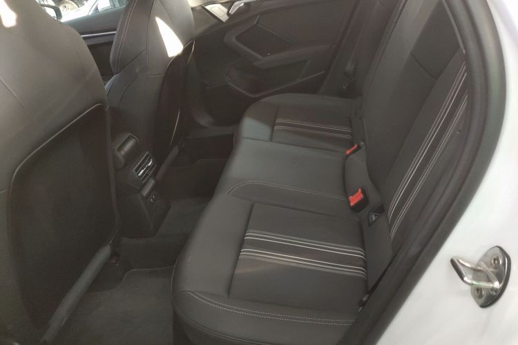 奥迪A3 2023款 改款 A3L Limousine 35 TFSI 时尚运动型中控内饰21