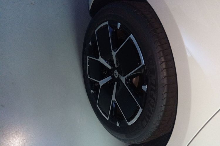 小米汽车 小米SU7 2024款 后驱长续航智驾版车身外观6008