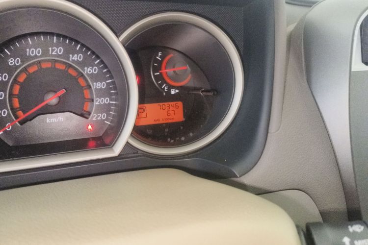 日产 轩逸 2018款 经典 1.6XE CVT舒适版中控内饰15