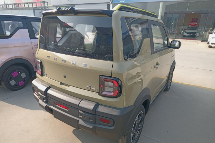 吉利银河 2025款 210km 熊猫骑士车身外观6005