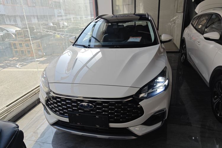 福特 福克斯 2021款 猎装版 EcoBoost 180 自动猎潮型车身外观6001