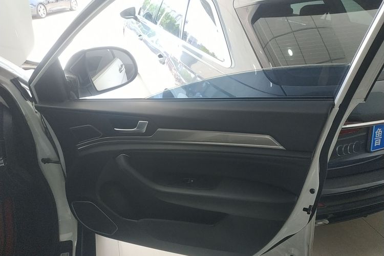 哈弗H6 2018款 红标 运动版 1.5T 自动两驱精英型中控内饰42