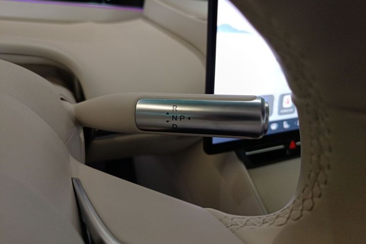 鸿蒙智行 智界S7 2025款 855km Max中控内饰18