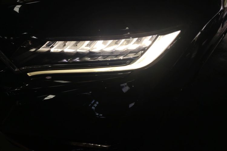 本田UR-V 2020款 370TURBO 四驱尊享版局部细节36