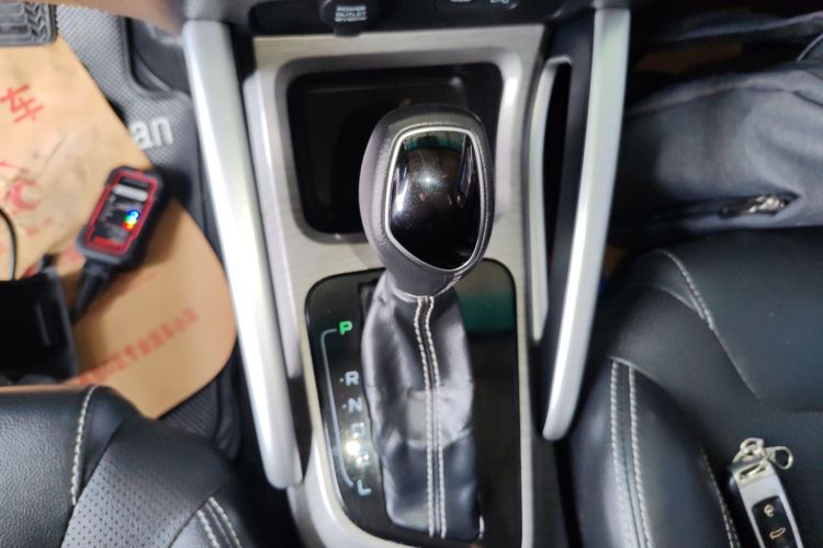 吉利汽车 远景X3 2017款 1.5L 自动尊贵型中控内饰18