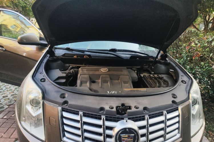 凯迪拉克SRX 2013款 3.0L 旗舰型局部细节24