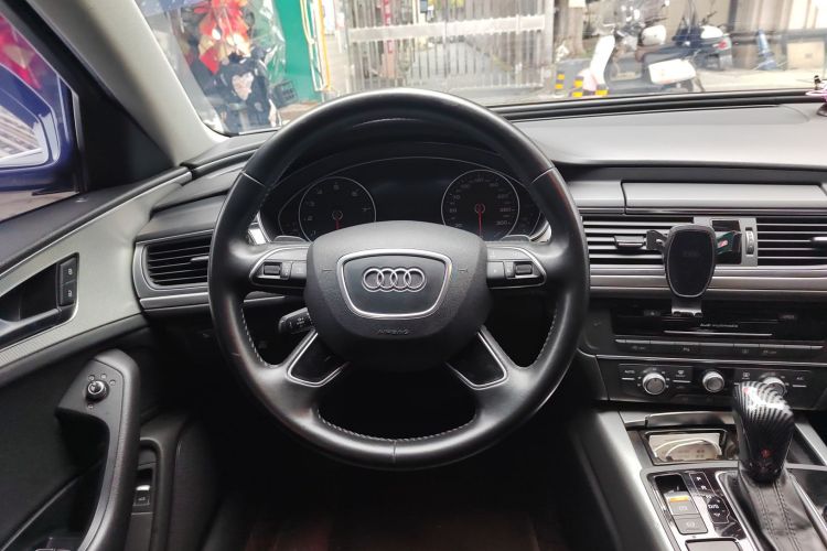 奥迪A6L 2017款 TFSI 技术型中控内饰13