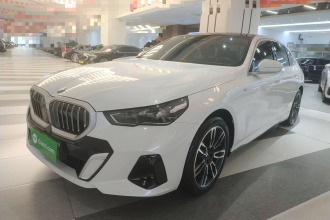 宝马5系 2024款 530Li 领先型 M运动套装