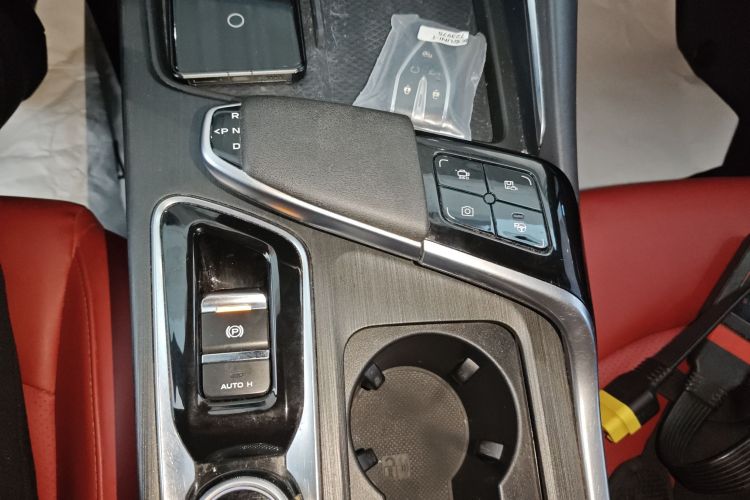 长安UNI-T 2020款 1.5T 旗舰型中控内饰18