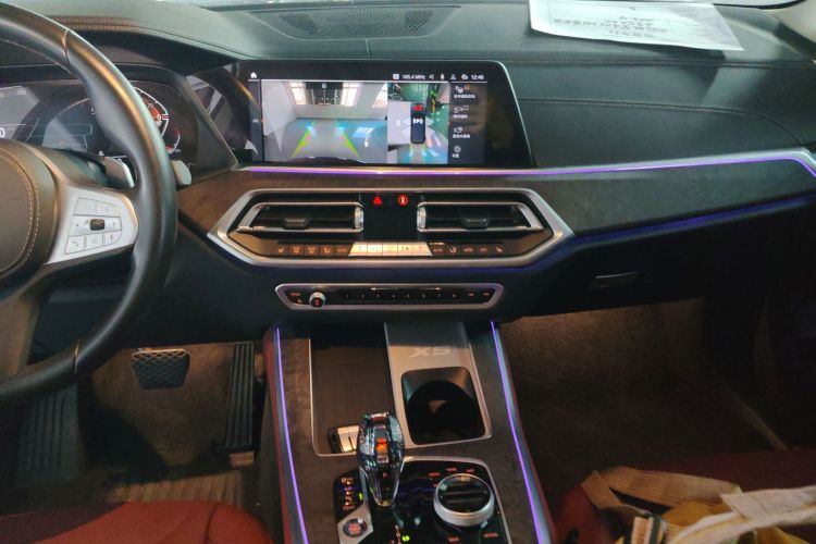 宝马X5 2022款 改款 xDrive 30Li 尊享型M运动套装中控内饰16