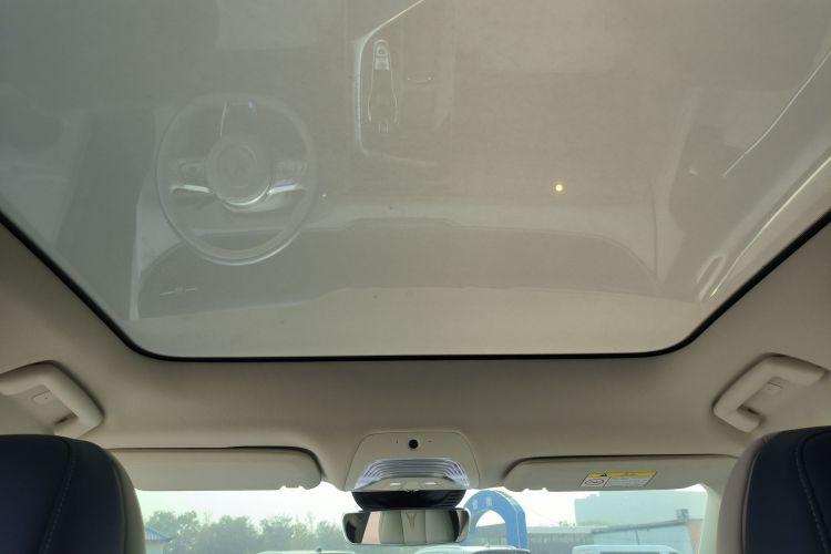 岚图汽车 岚图FREE 2021款 四驱标准增程专属豪华套装局部细节22