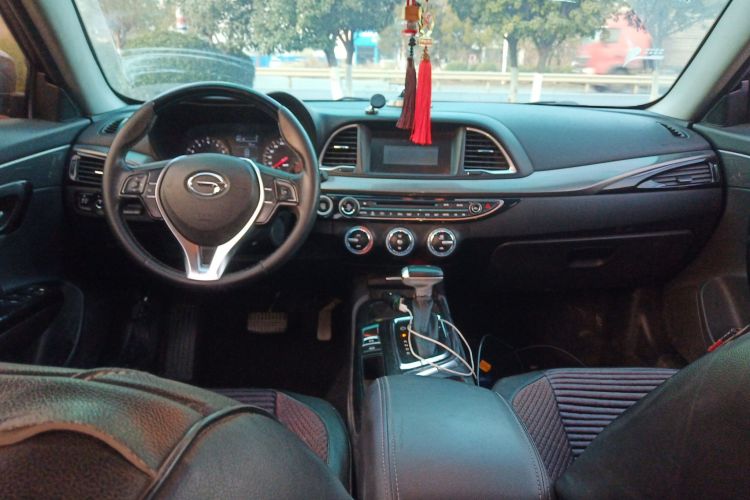 广汽传祺 传祺GA6 2016款 235T DCT精英版中控内饰12