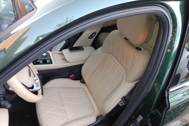 吉利汽车 星越L 2025款 东方曜 2.0TD 自动揽星版中控内饰19