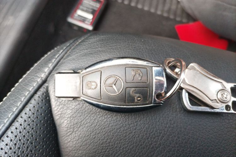 奔驰GLA 2015款 GLA 260 4MATIC 运动型中控内饰11