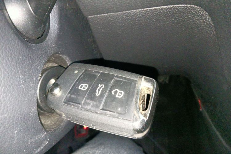 大众 高尔夫 2019款 280TSI DSG舒适型 国VI中控内饰11