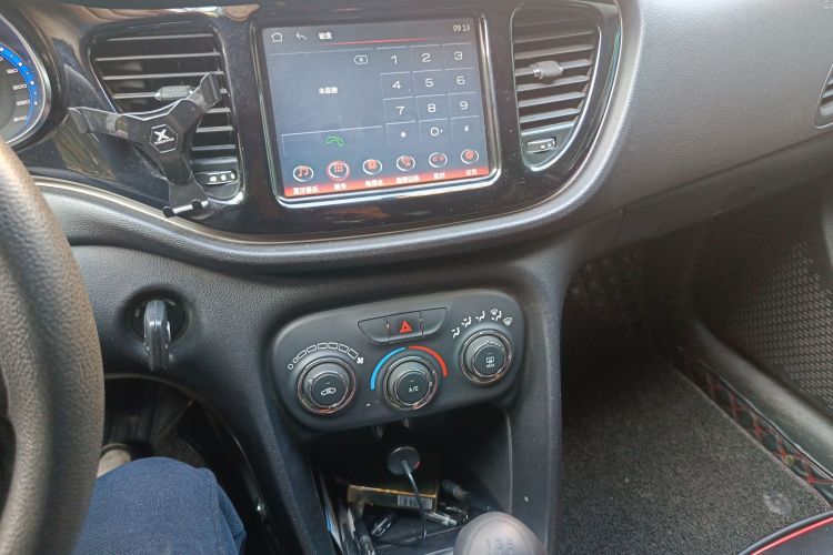 菲亚特 菲翔 2015款 1.4T 手动悦享版中控内饰16