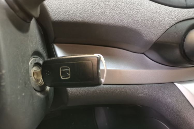 本田CR-V 2013款 2.0L 两驱经典版中控内饰7001