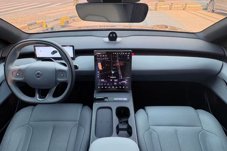 蔚来ET5 2024款 75kWh中控内饰12