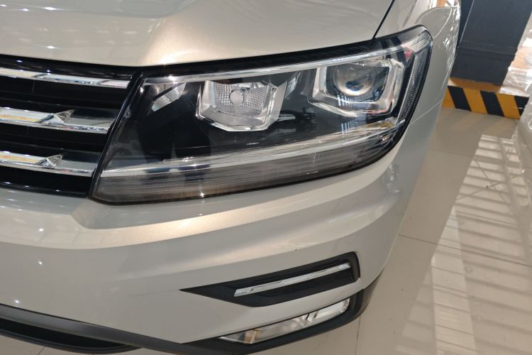 大众 途观L 2019款 改款 330TSI 自动两驱全景舒适版 国VI局部细节36