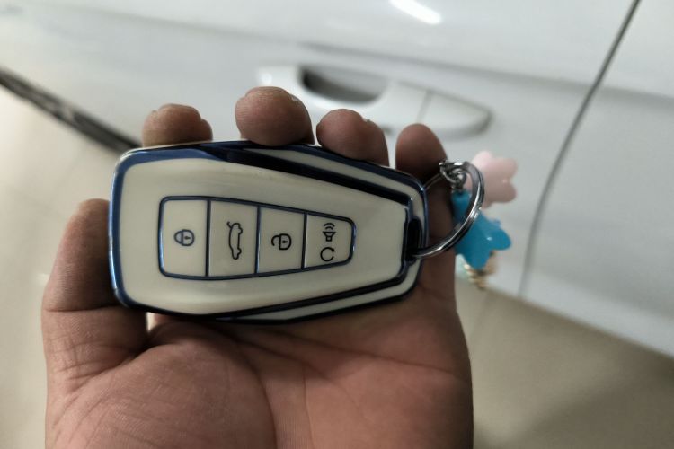 吉利汽车 帝豪 2022款 第4代 1.5L CVT旗舰型中控内饰11