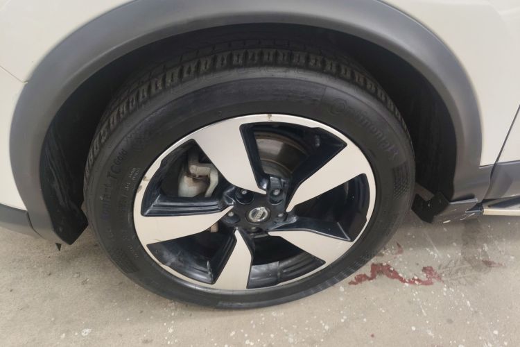 日产 逍客 2017款 2.0L CVT智享版 国V车身外观6007