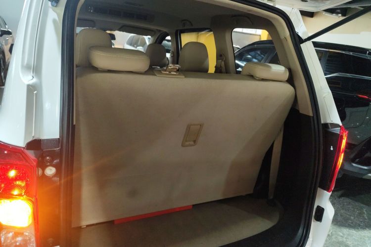 五菱汽车 五菱宏光 2021款 1.5L改款 S舒适型 电动助力LAR机舱底盘23