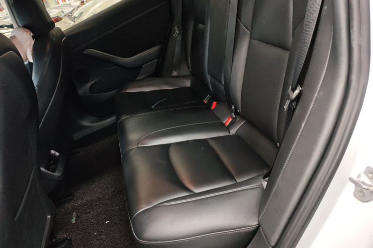 特斯拉 Model 3 2021款 标准续航后驱升级版中控内饰21
