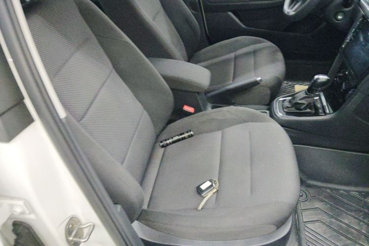 大众 2019款 改款 宝来·传奇 1.5L 自动时尚型 国VI局部细节41