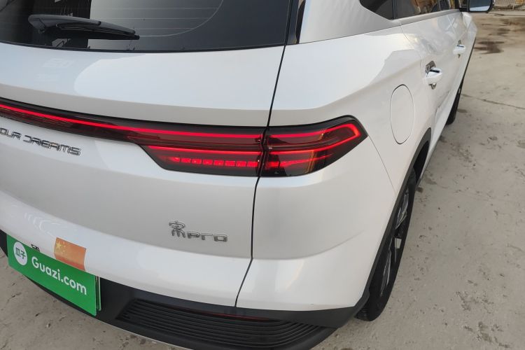 比亚迪 宋Pro新能源 2024款 荣耀版 DM-i 71KM领航型车身外观9