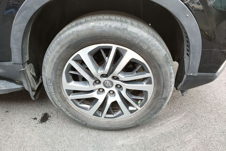 上汽大通MAXUS D90 2017款 2.0T 自动四驱 天狼星车身外观10