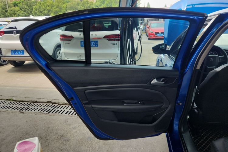 标致408 2019款 350THP 自动豪华版 国V中控内饰49