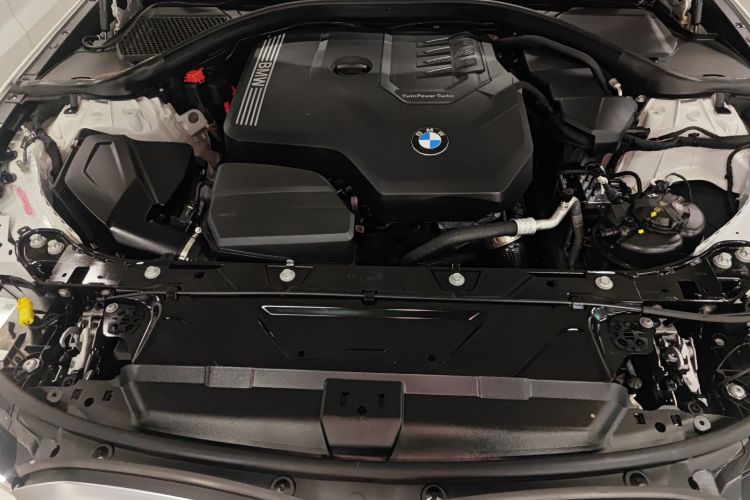 宝马3系 2024款 320Li M运动套装机舱底盘24