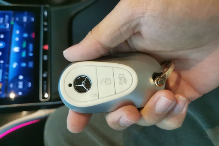 奔驰C级 2023款 改款二 C 260 L 运动版中控内饰11