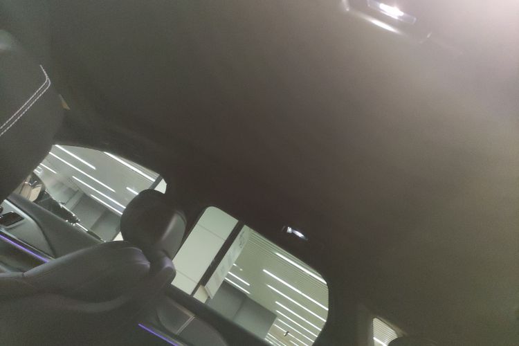 凯迪拉克XT5 2025款 2.0T 尊贵型中控内饰22