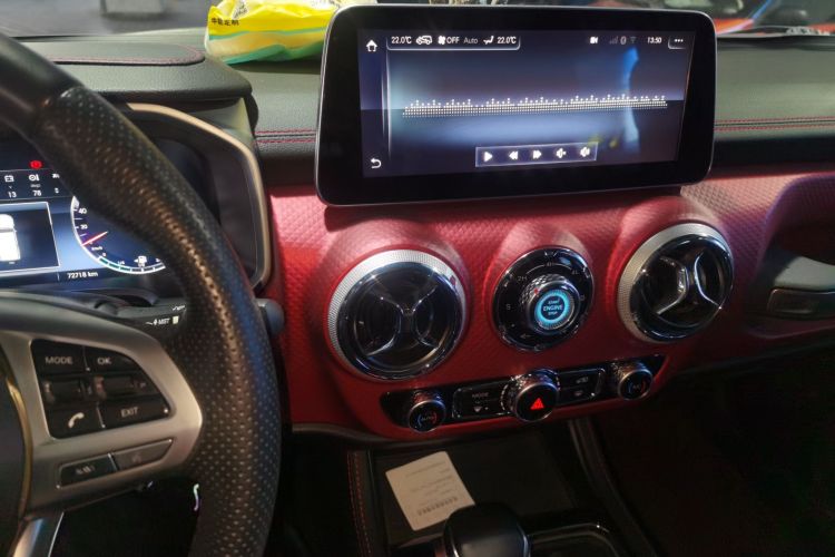 北京越野 北京BJ40 2019款 2.3T 自动四驱城市猎人版旗舰型 国VI中控内饰16