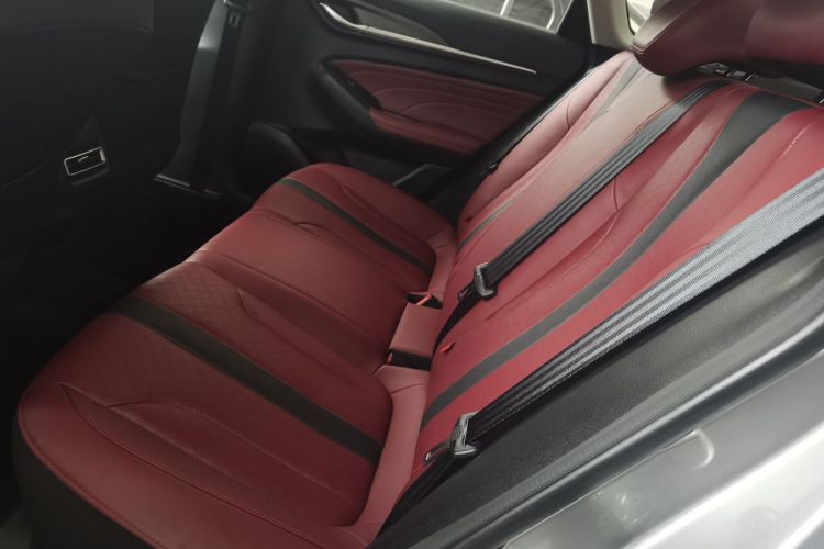 长安 逸动 2021款 PLUS 蓝鲸NE 1.4T GDI DCT尊贵型中控内饰21