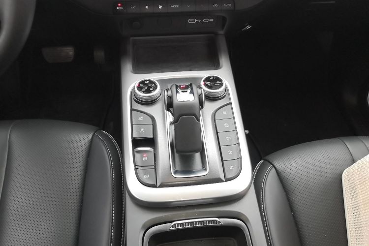 坦克300 2023款 2.0T 铁骑02中控内饰18