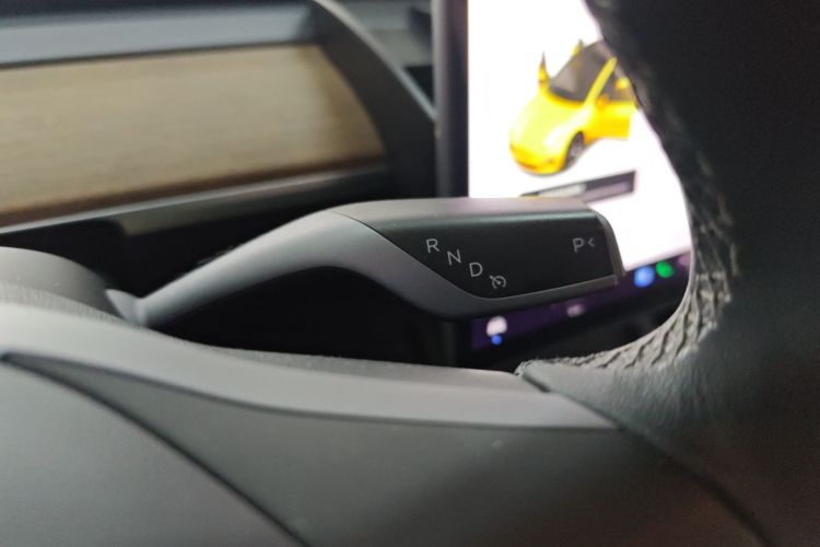 特斯拉 Model 3 2021款 标准续航后驱升级版 3D6中控内饰18