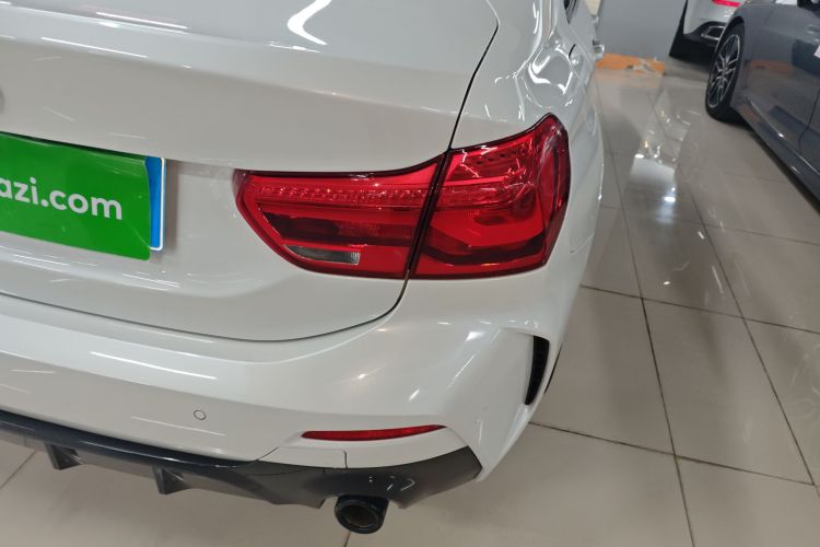 宝马1系 2021款 120i M运动曜夜版车身外观6006