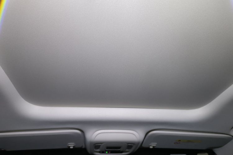 别克 2025款 昂科威Plus 28T 两驱白金版中控内饰22