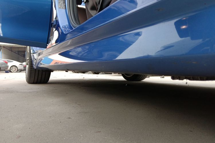 宝马3系 2019款 320Li M运动曜夜版局部细节9001